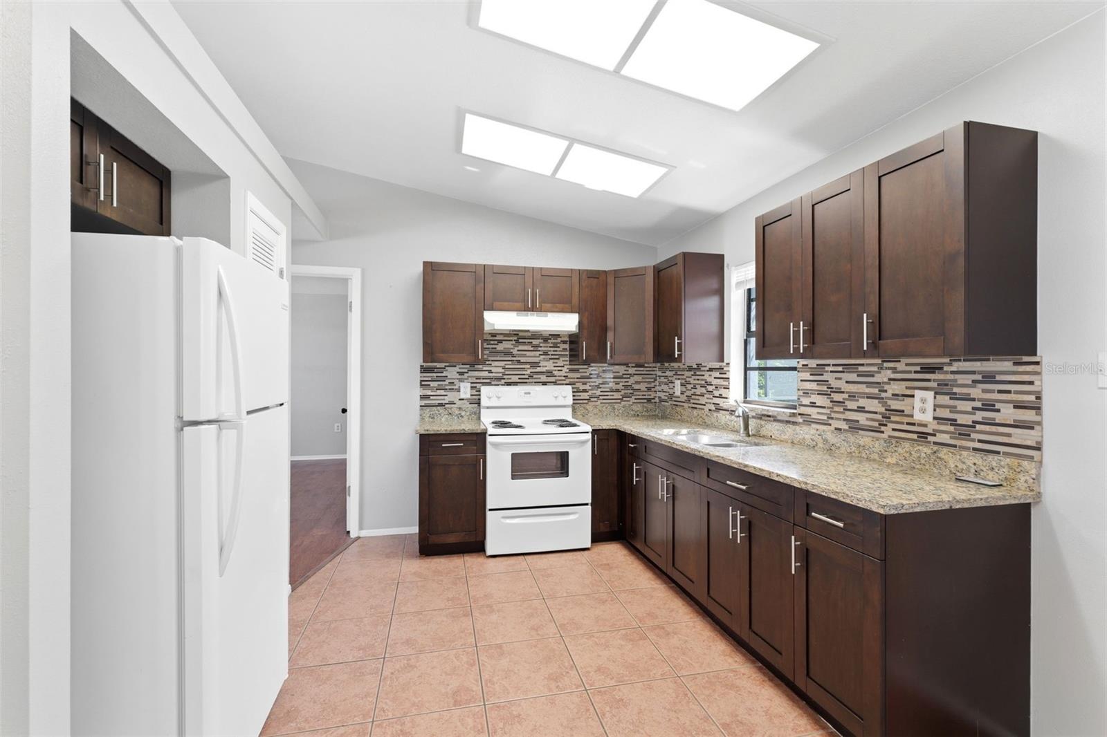 Image 7 of 33 For 5364 Deltona Boulevard