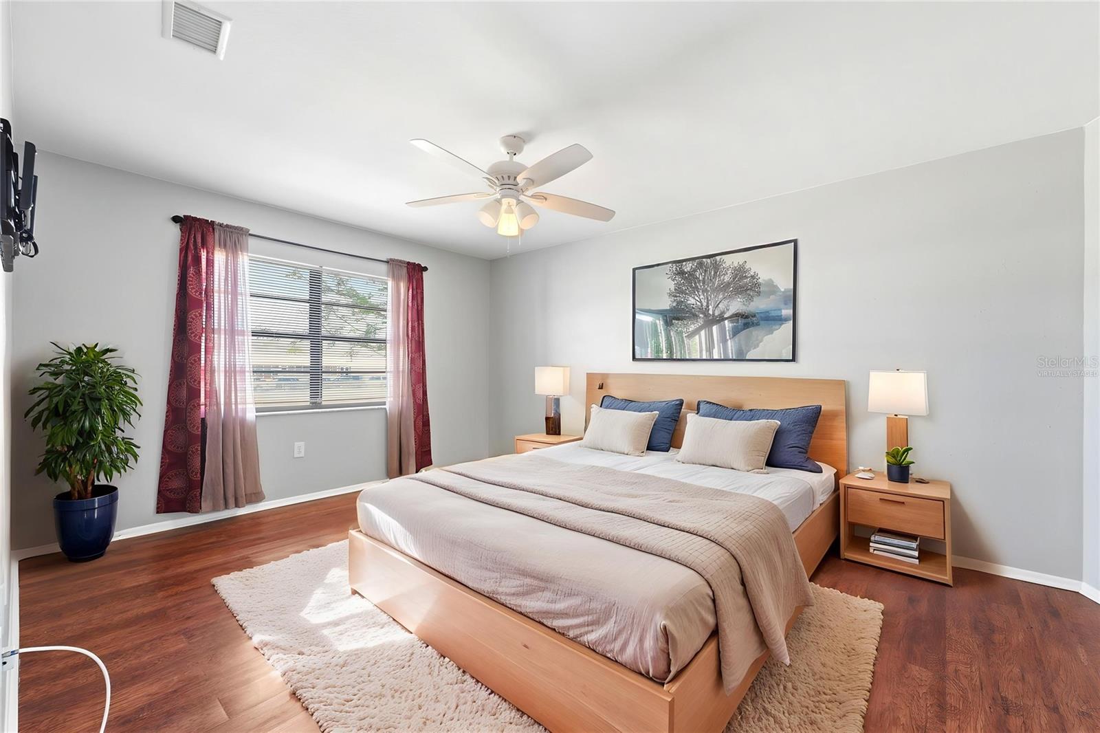 Image 9 of 33 For 5364 Deltona Boulevard