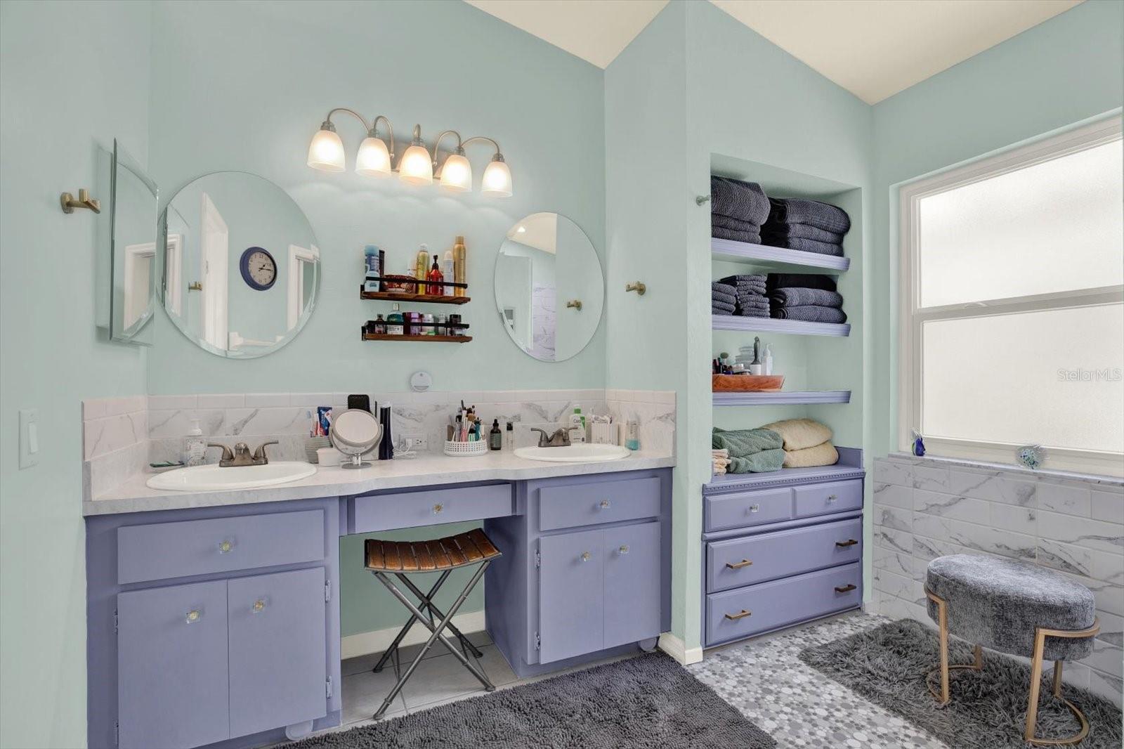 Listing photo id 25 for 13004 Hanley Drive