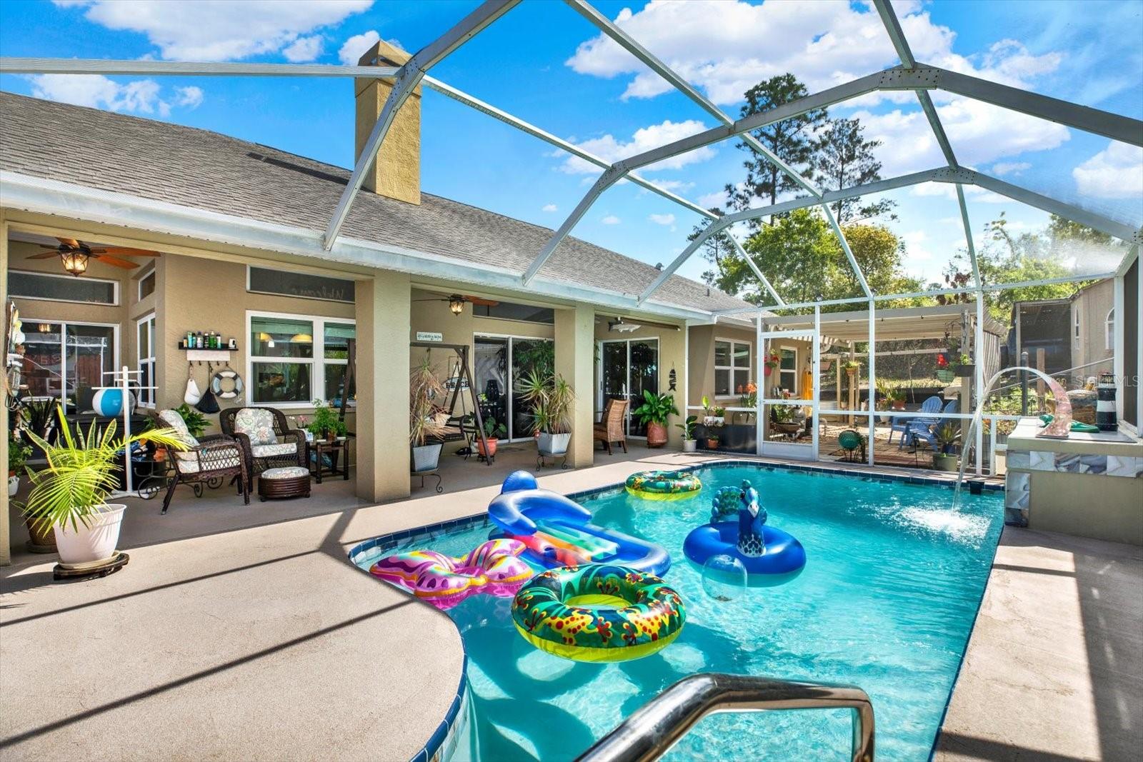 Listing photo id 3 for 13004 Hanley Drive