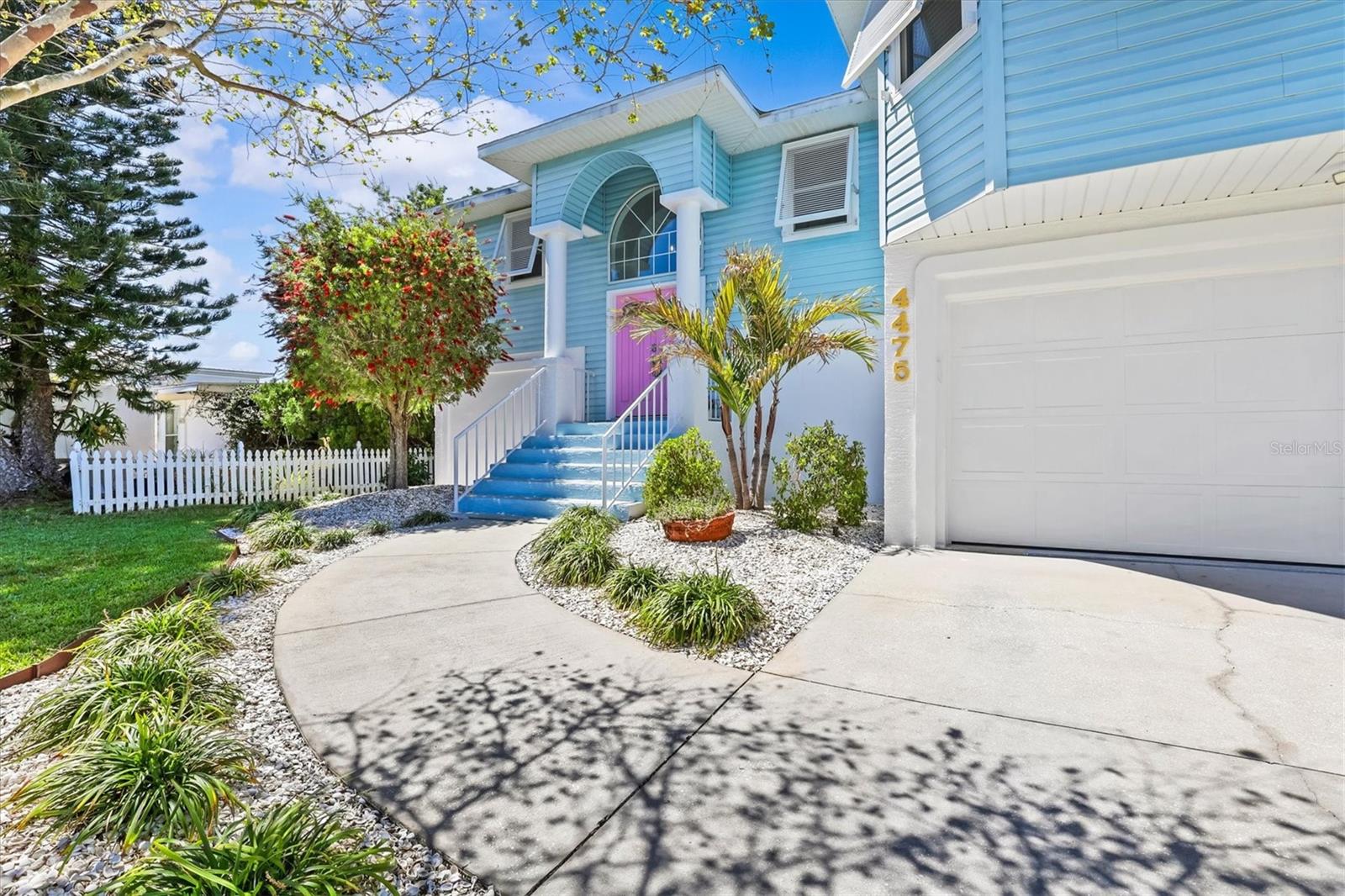 Image 12 of 73 For 4475 Burmuda Drive