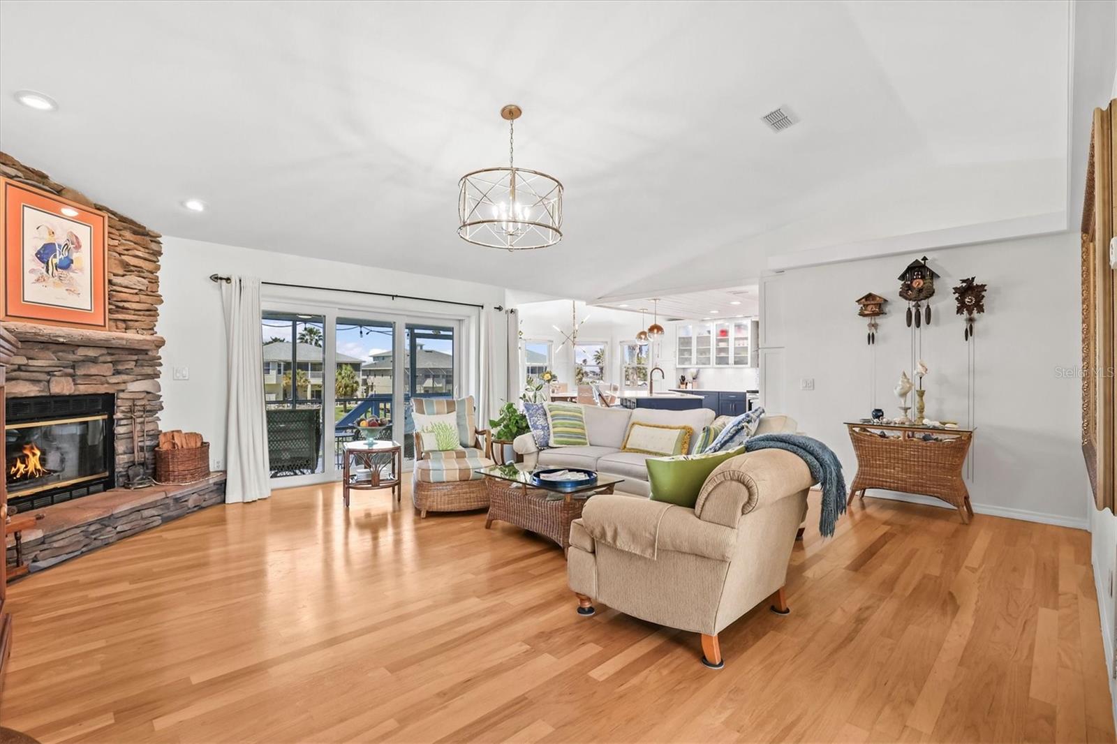 Image 17 of 73 For 4475 Burmuda Drive