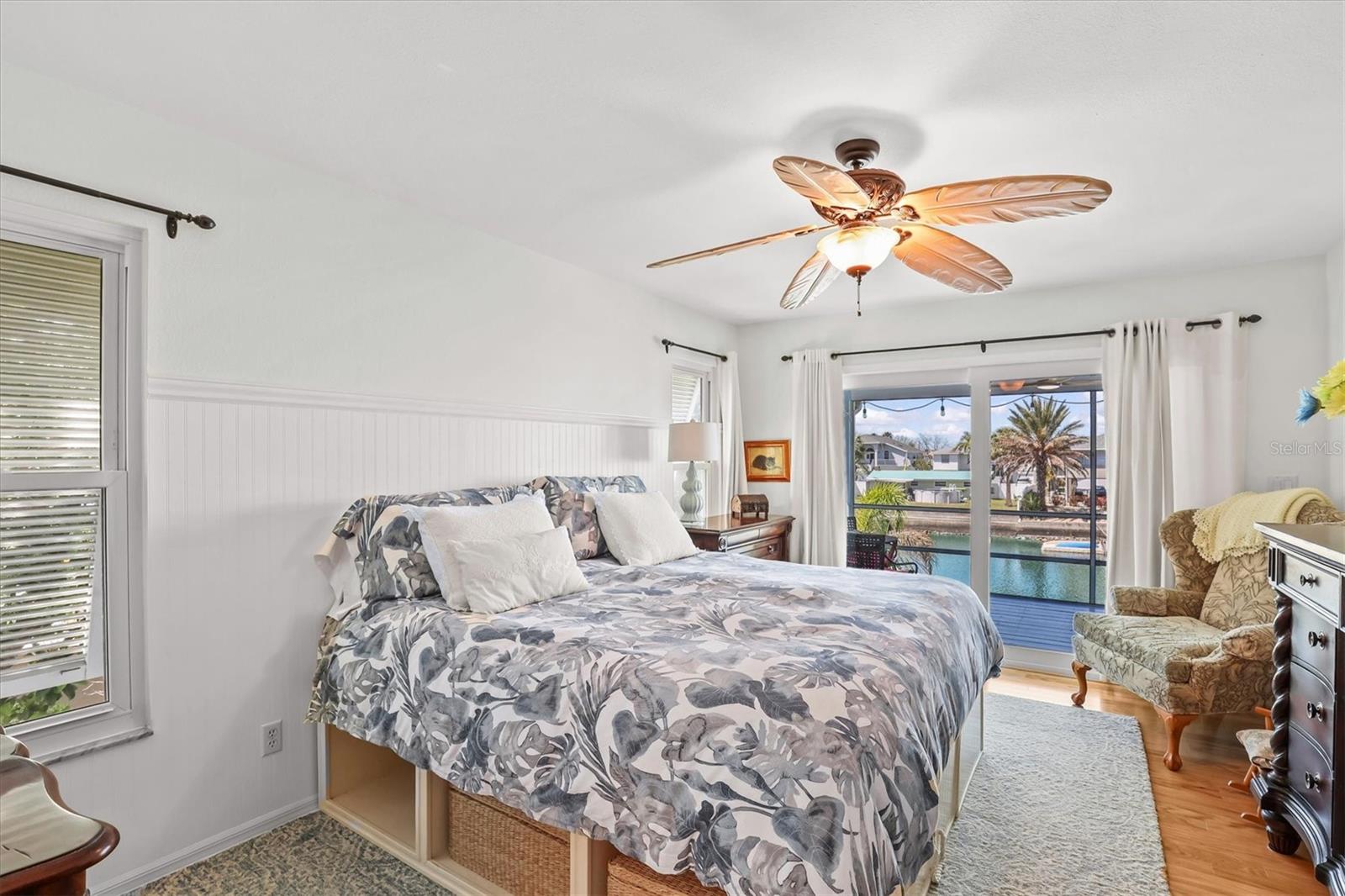 Image 33 of 73 For 4475 Burmuda Drive