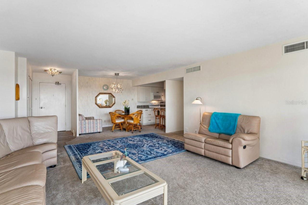 Image 11 of 65 For 10355 Paradise Boulevard 604