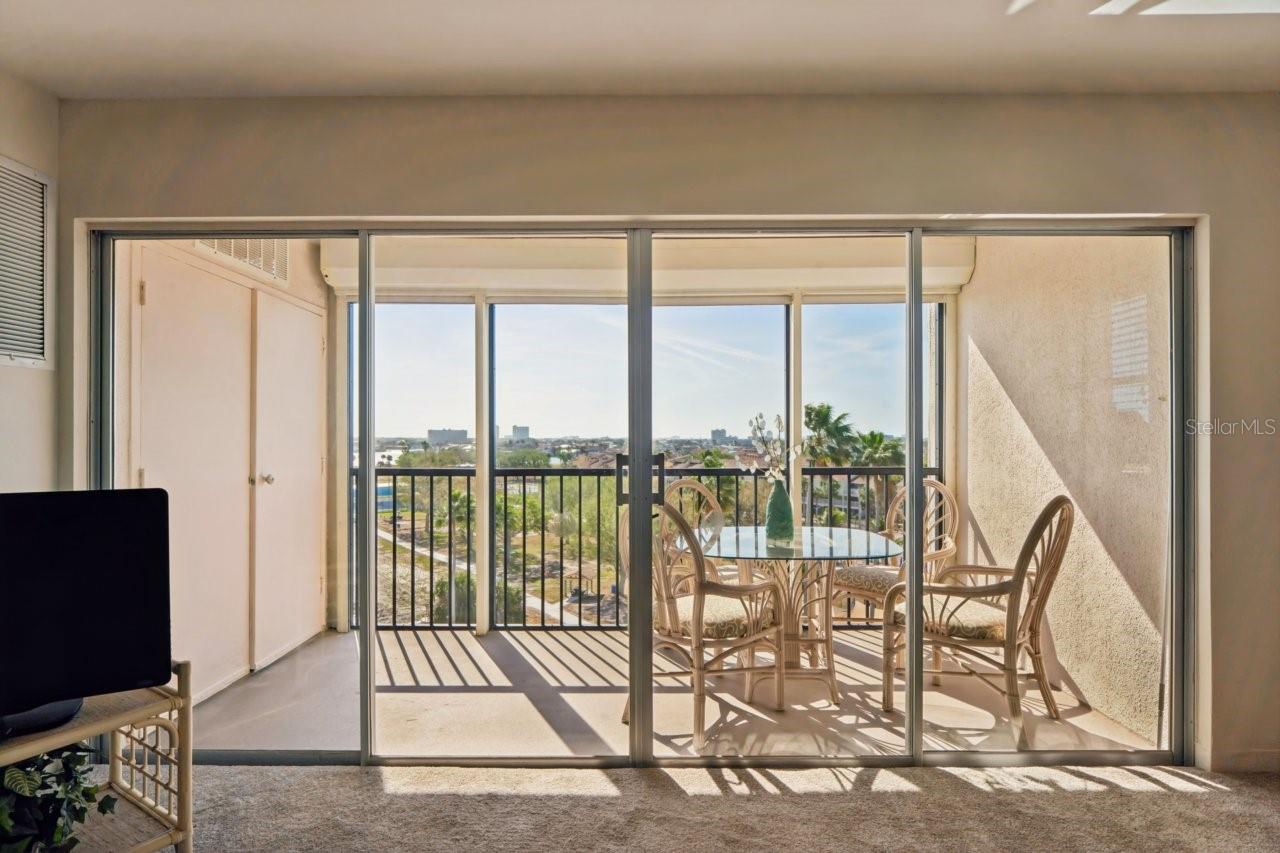 Image 21 of 65 For 10355 Paradise Boulevard 604