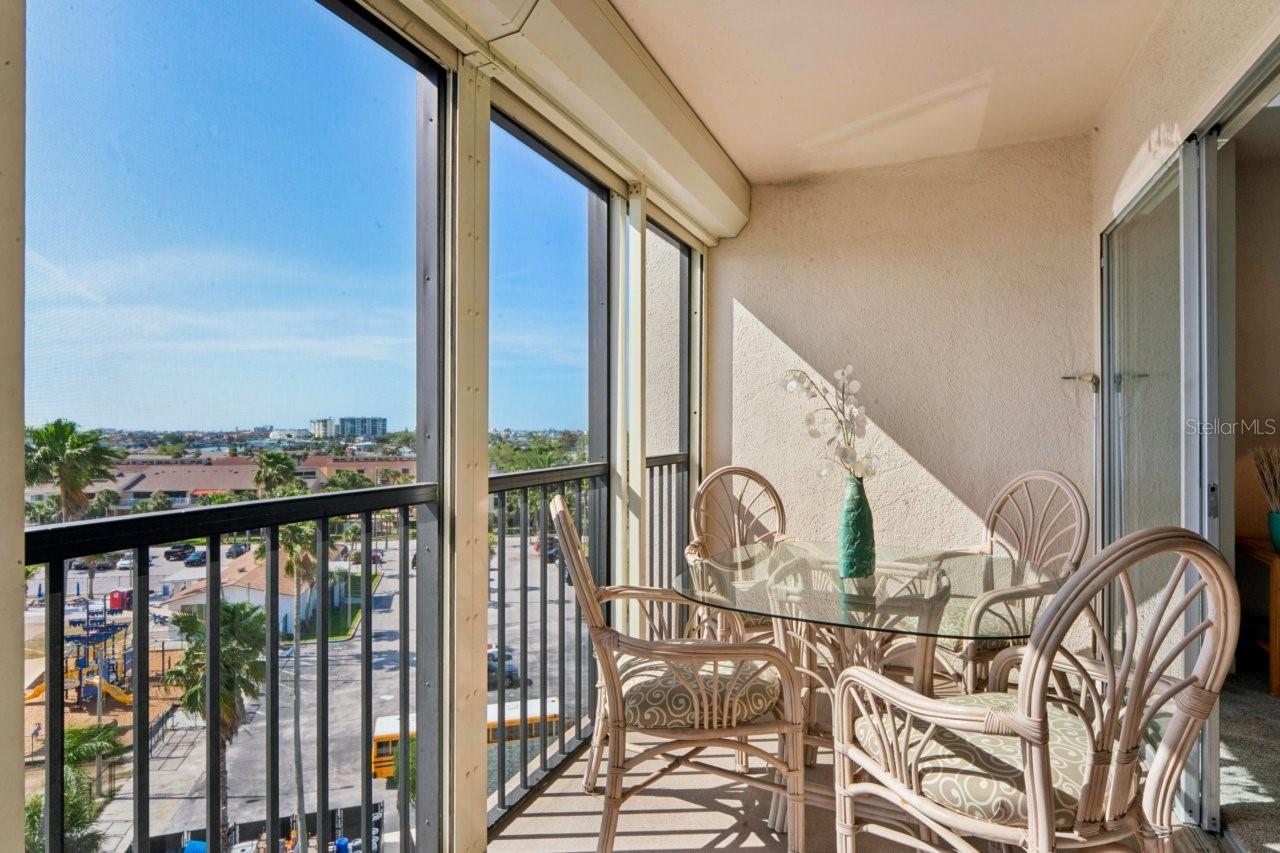 Image 22 of 65 For 10355 Paradise Boulevard 604