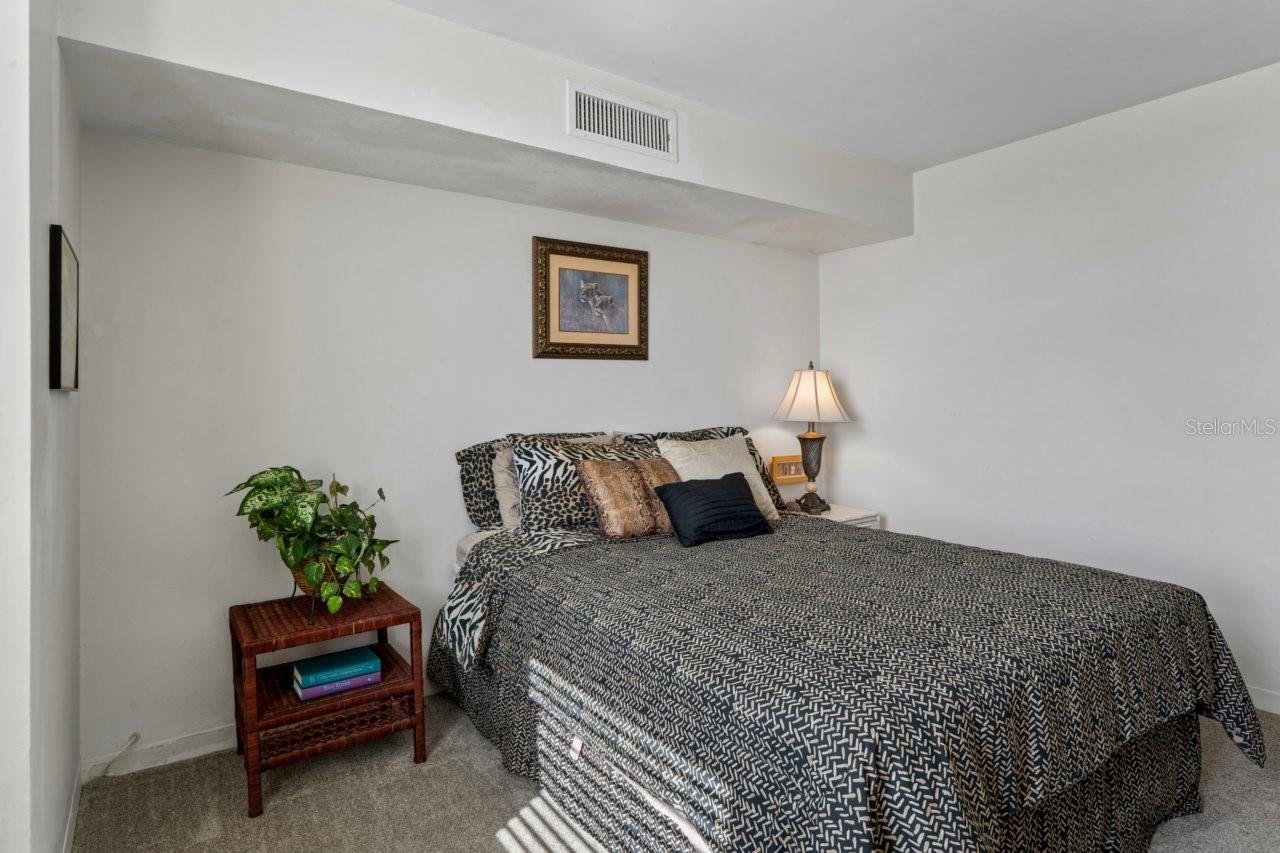 Image 25 of 65 For 10355 Paradise Boulevard 604