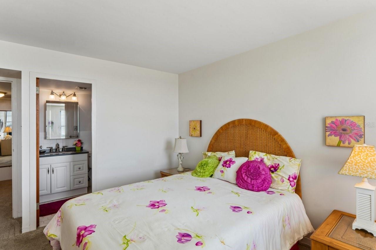 Image 31 of 65 For 10355 Paradise Boulevard 604