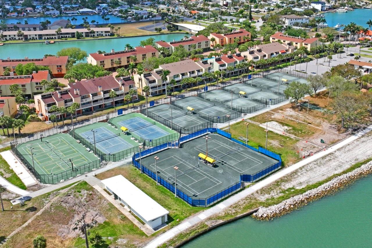 Image 42 of 65 For 10355 Paradise Boulevard 604