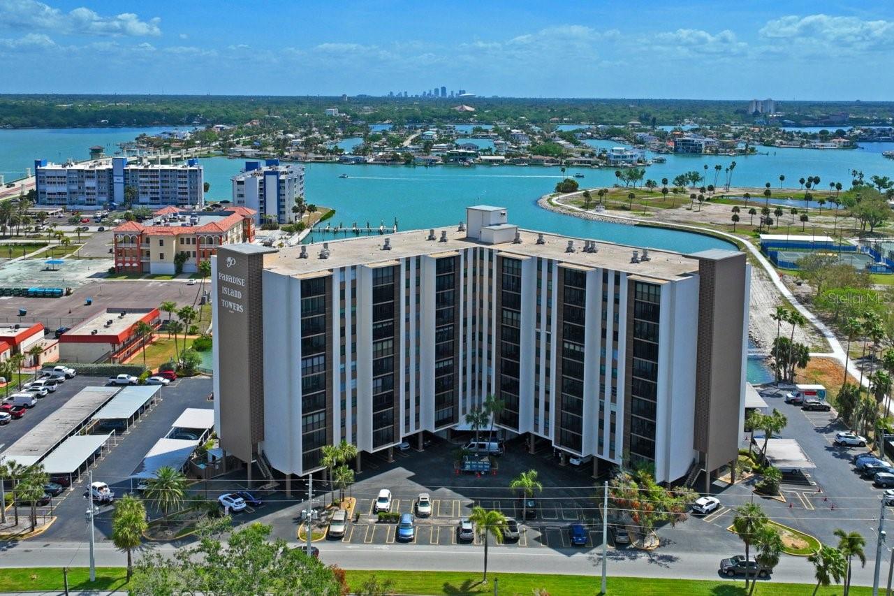 Image 49 of 65 For 10355 Paradise Boulevard 604