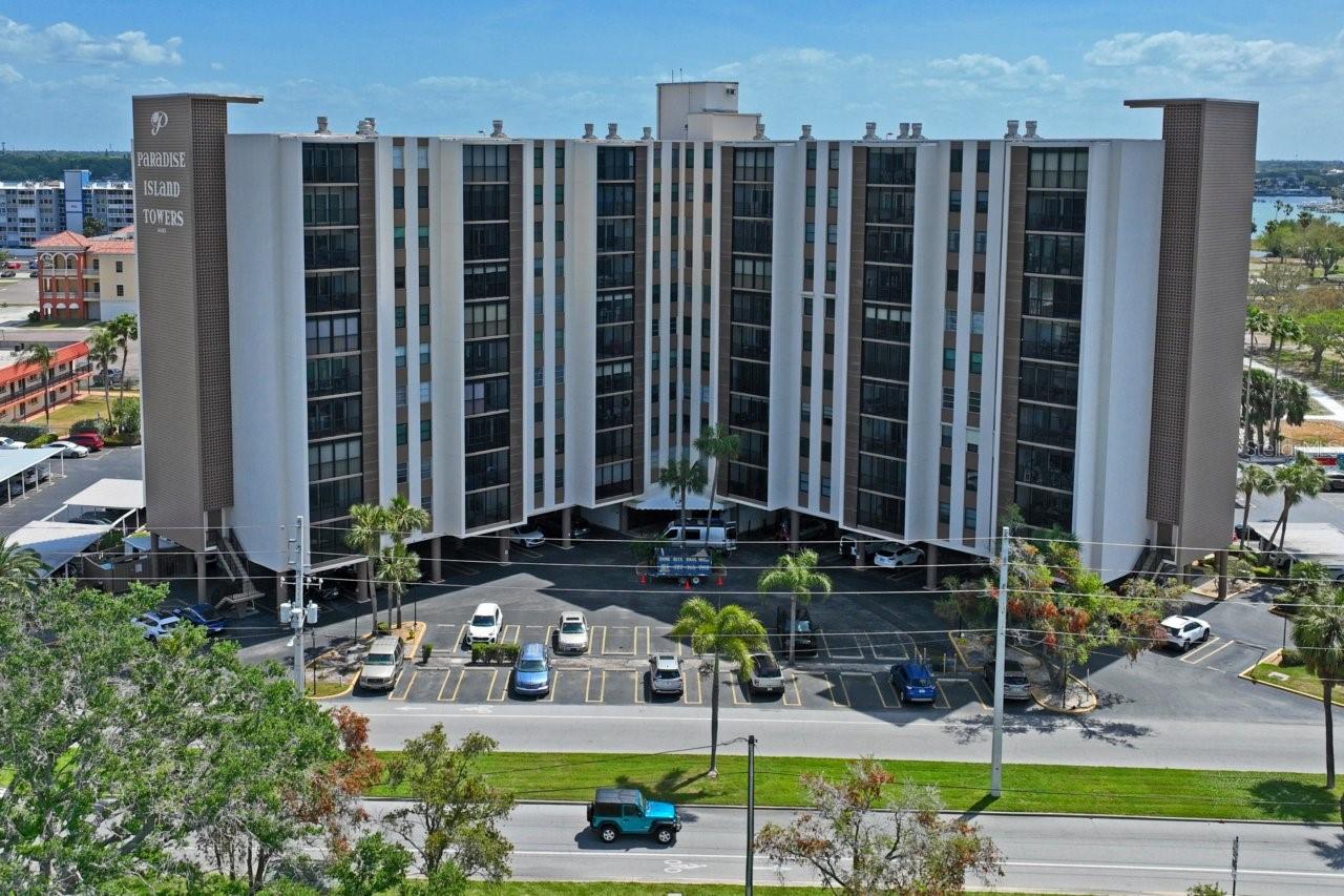 Image 50 of 65 For 10355 Paradise Boulevard 604