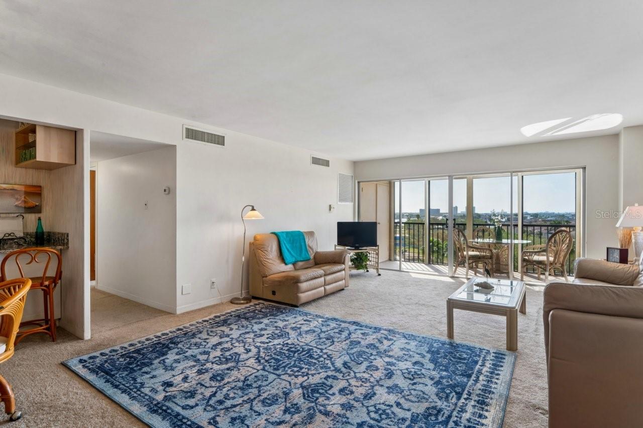 Image 8 of 65 For 10355 Paradise Boulevard 604