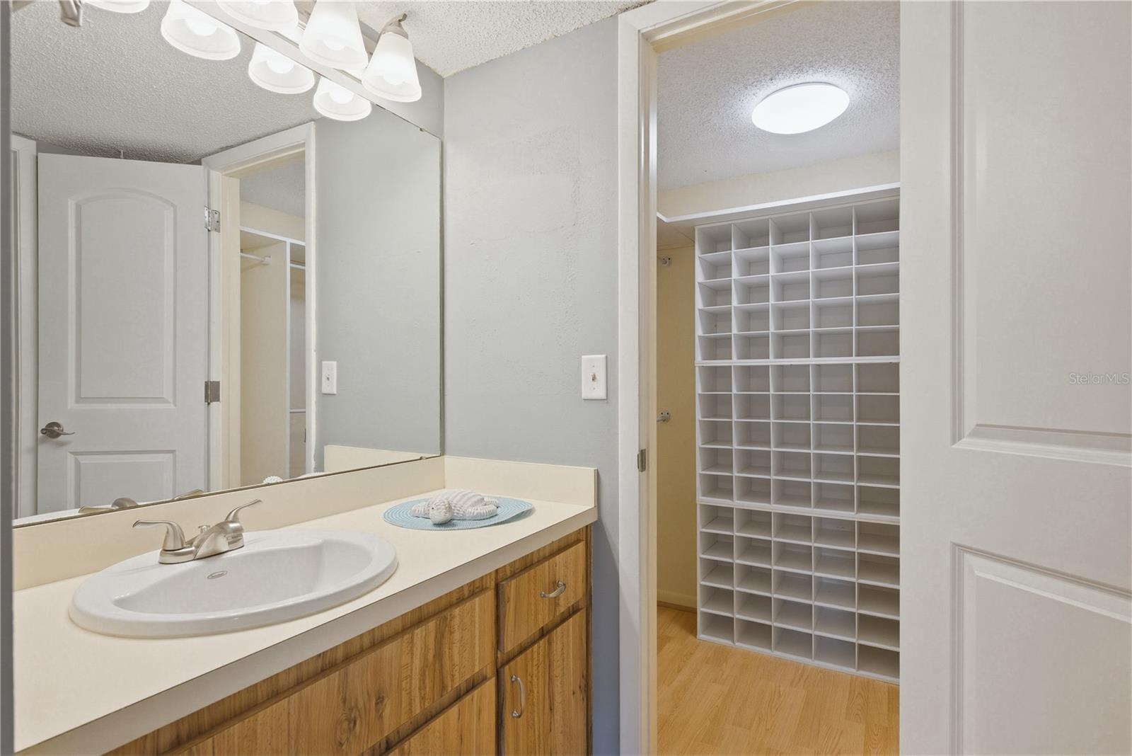 Image 18 of 36 For 11201 122nd Avenue 208