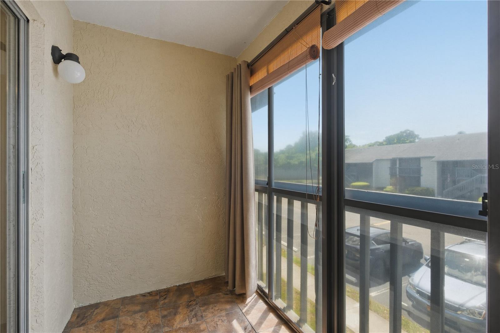 Image 23 of 36 For 11201 122nd Avenue 208