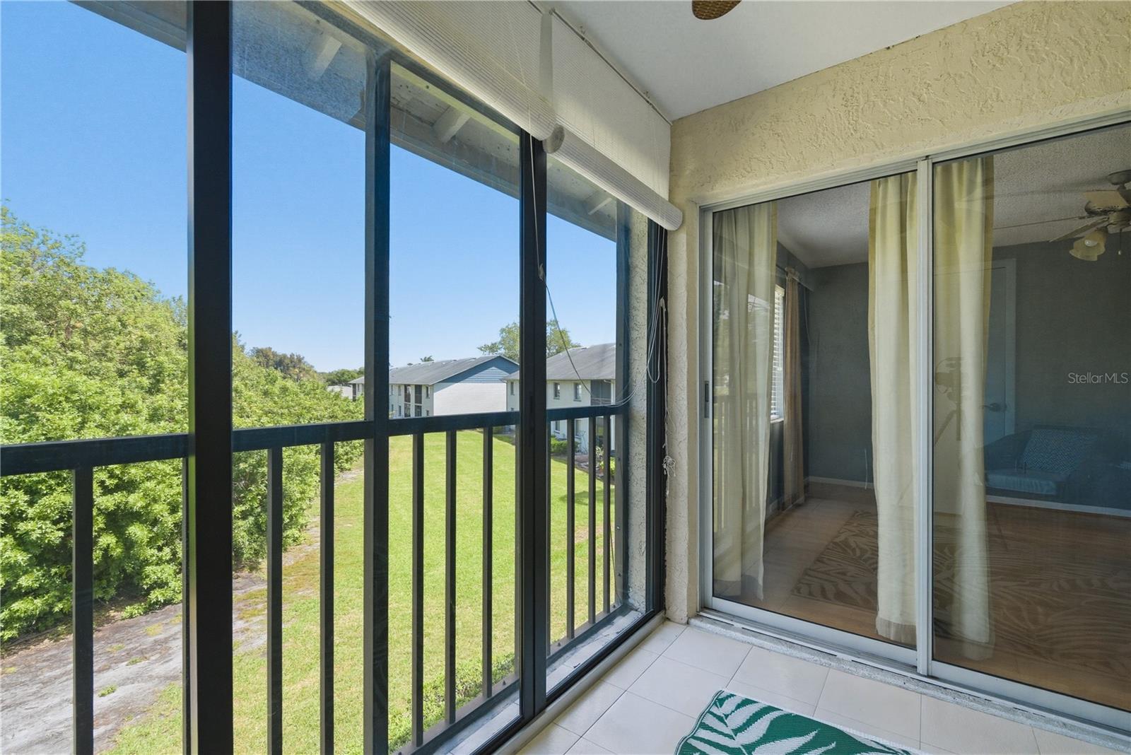 Image 29 of 36 For 11201 122nd Avenue 208