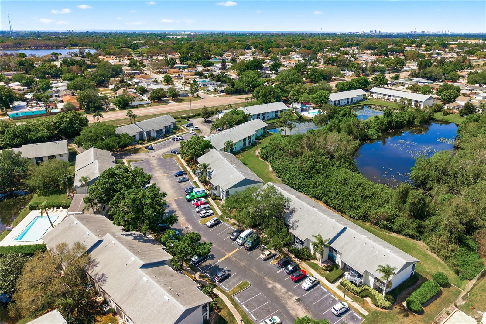 Image 31 of 36 For 11201 122nd Avenue 208