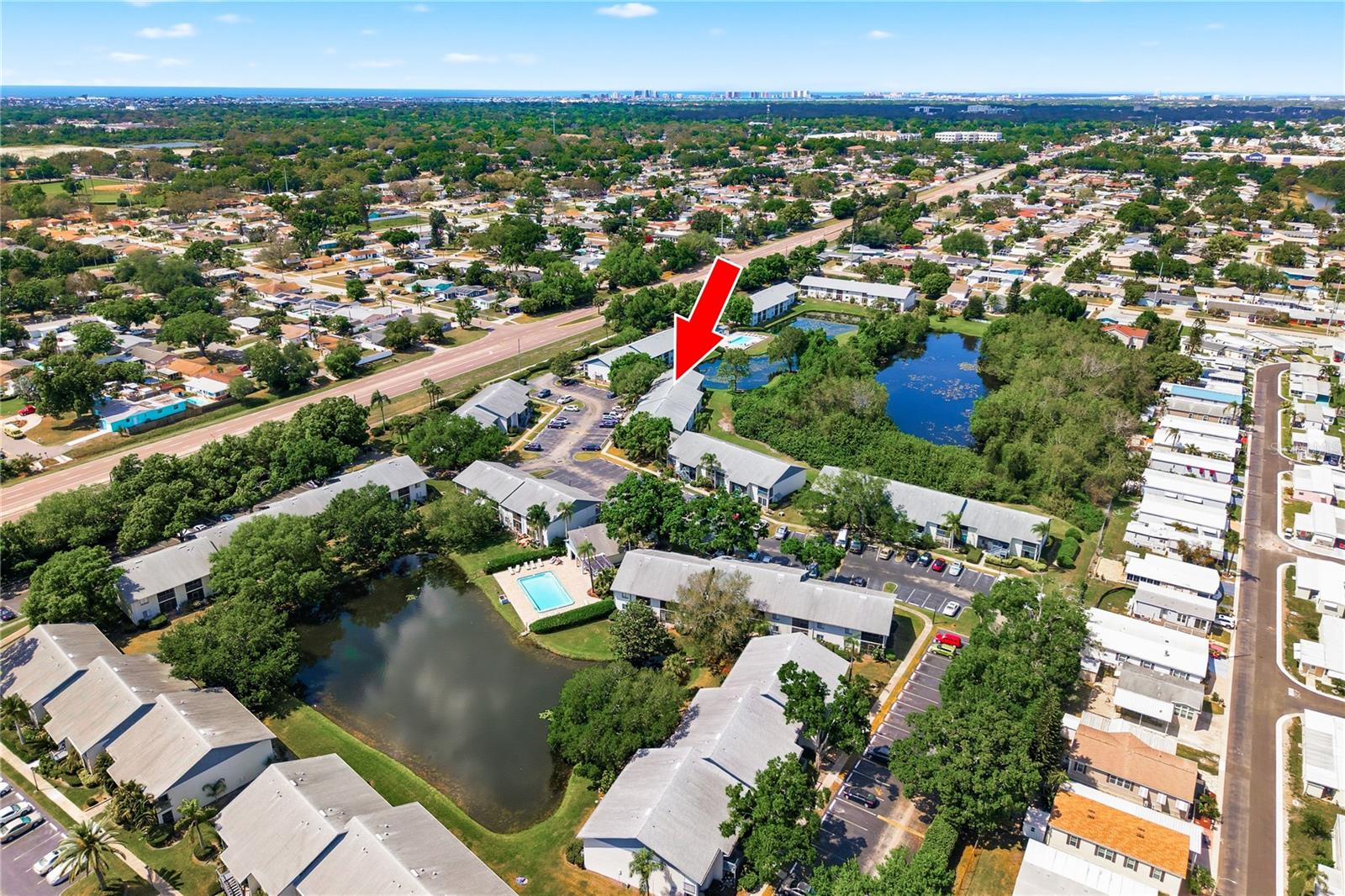 Image 4 of 36 For 11201 122nd Avenue 208