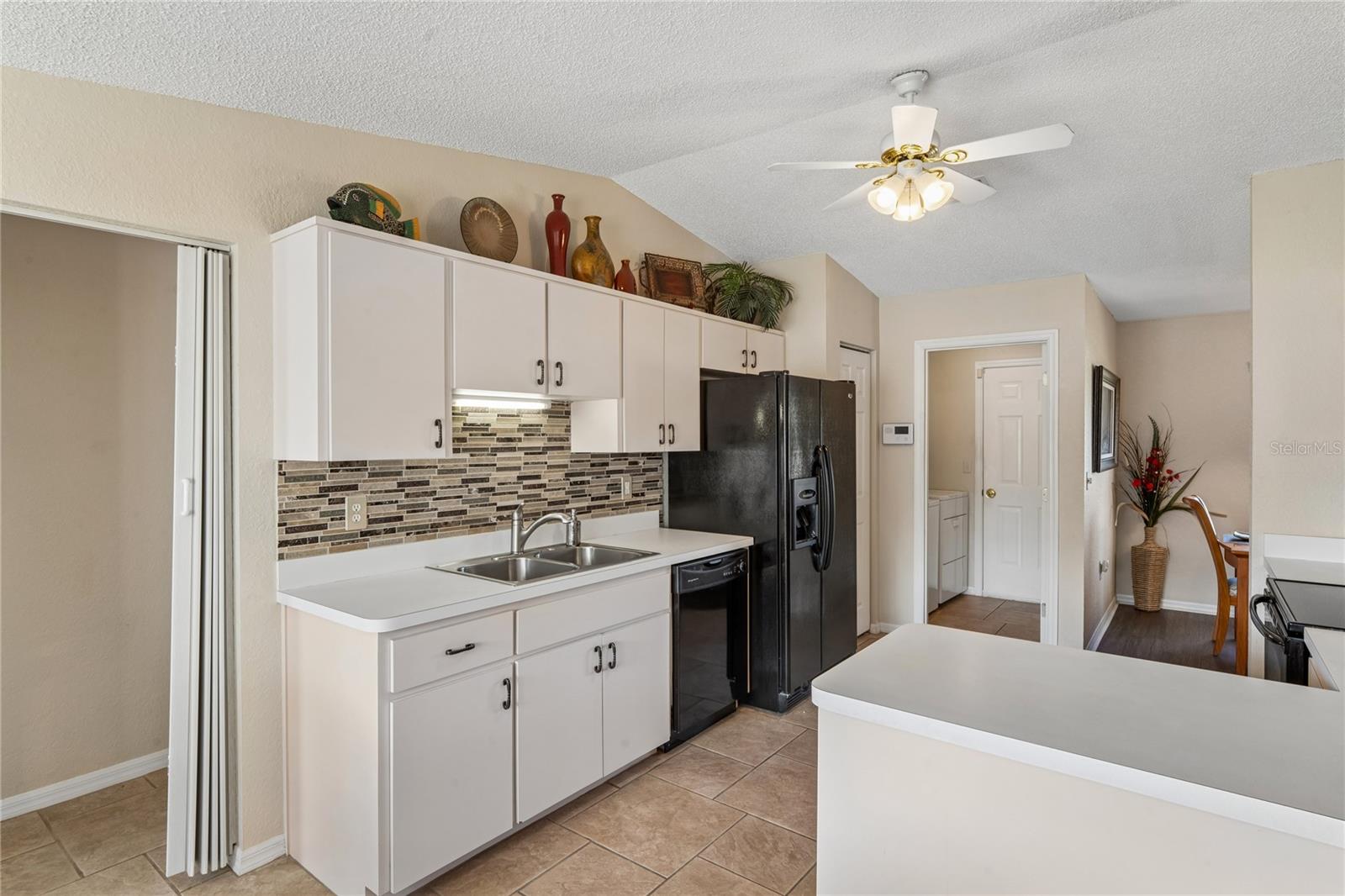 Image 12 of 62 For 5122 Quintilis Street