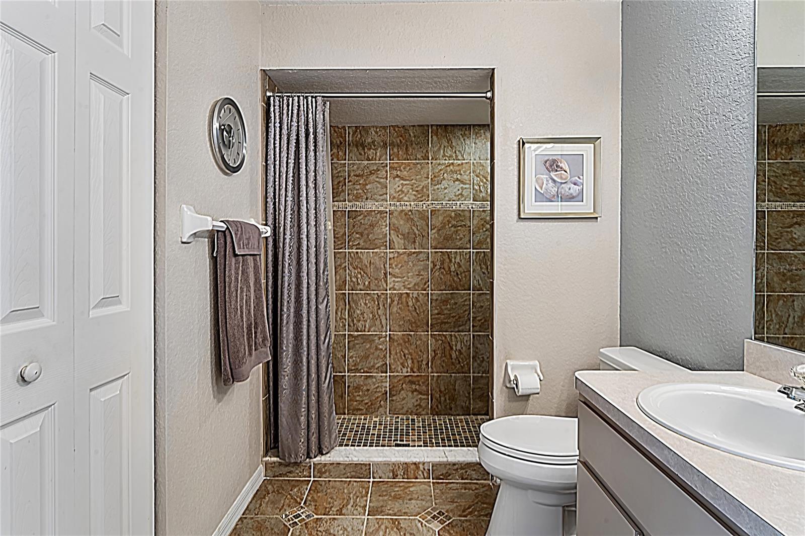 Image 32 of 62 For 5122 Quintilis Street