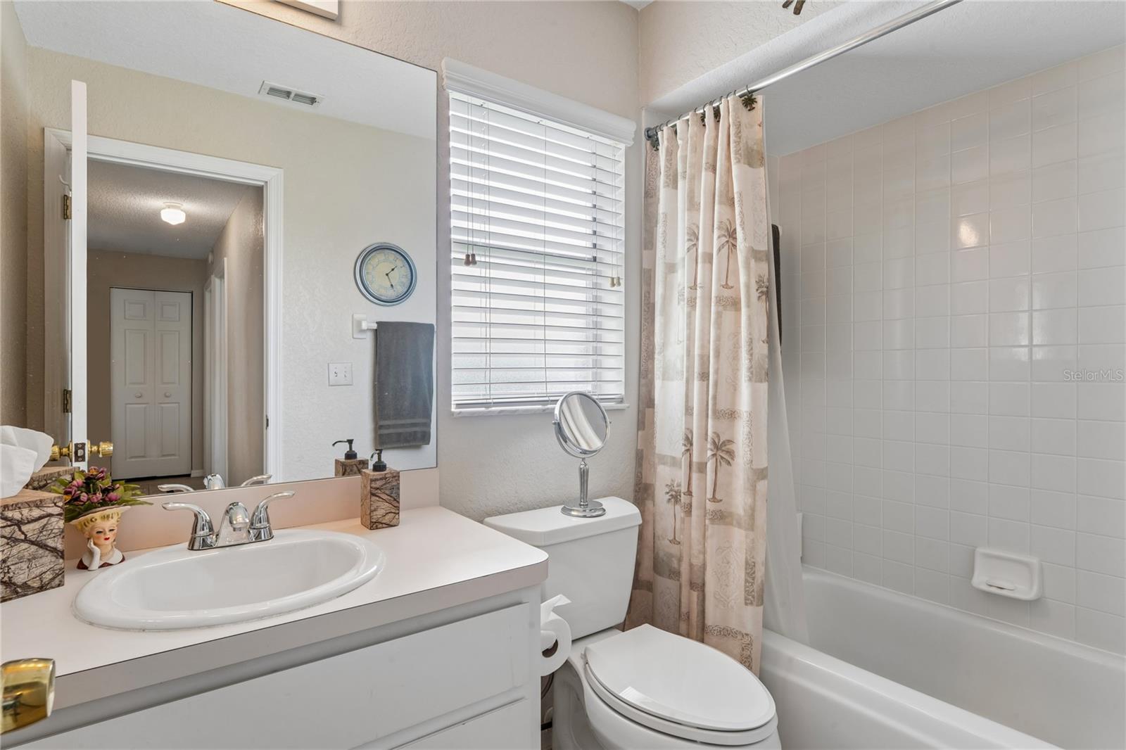 Image 37 of 62 For 5122 Quintilis Street