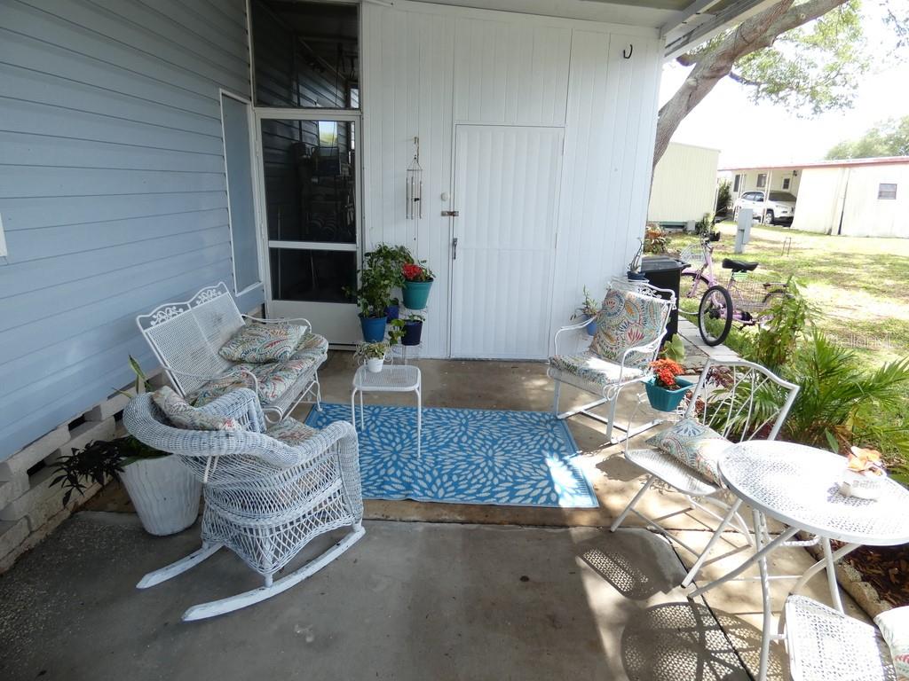 Image 10 of 42 For 9790 66th Street N 100