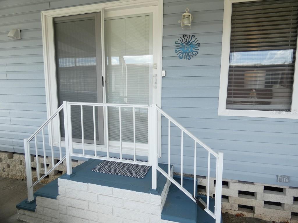 Image 11 of 42 For 9790 66th Street N 100