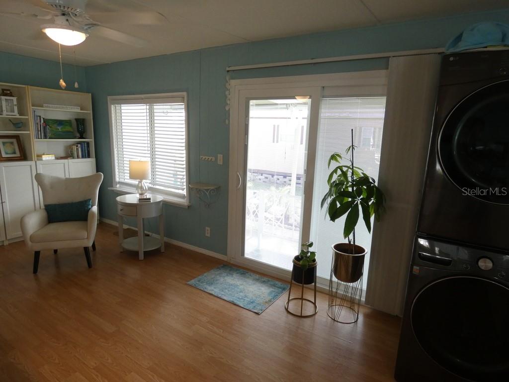 Image 16 of 42 For 9790 66th Street N 100