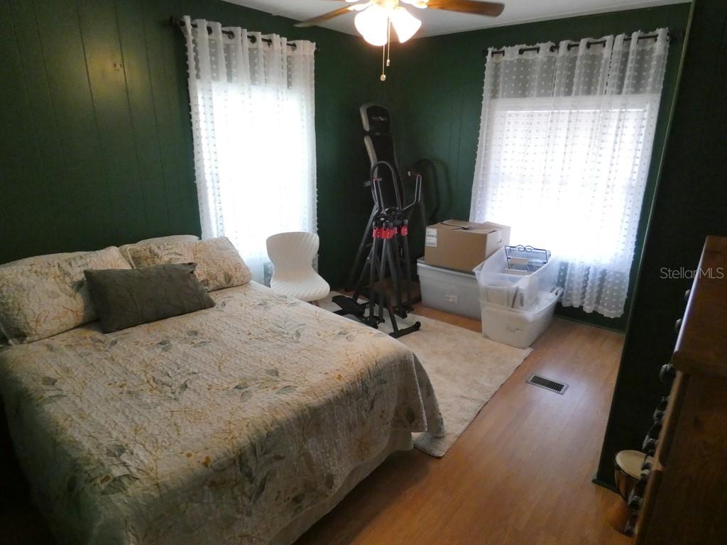 Image 20 of 42 For 9790 66th Street N 100