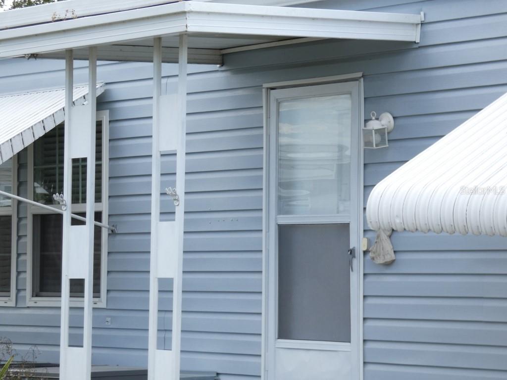 Image 26 of 42 For 9790 66th Street N 100