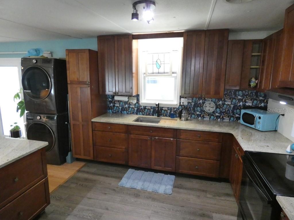 Image 3 of 42 For 9790 66th Street N 100