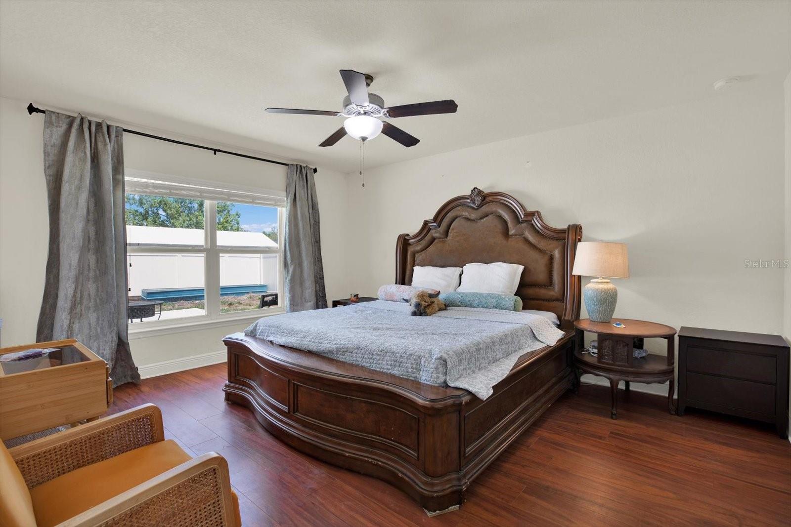 Image 12 of 34 For 14061 White Plains Street