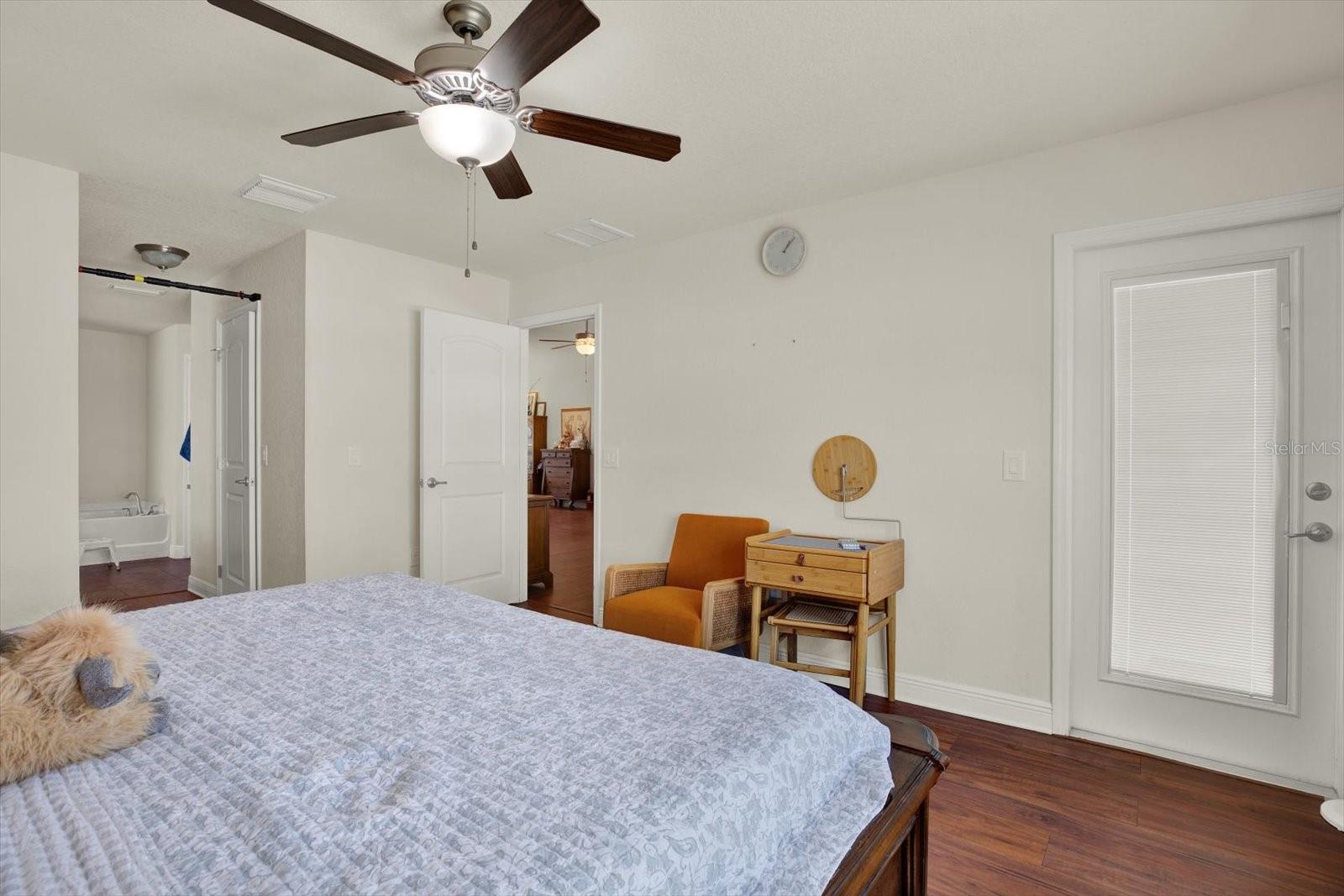 Image 14 of 34 For 14061 White Plains Street