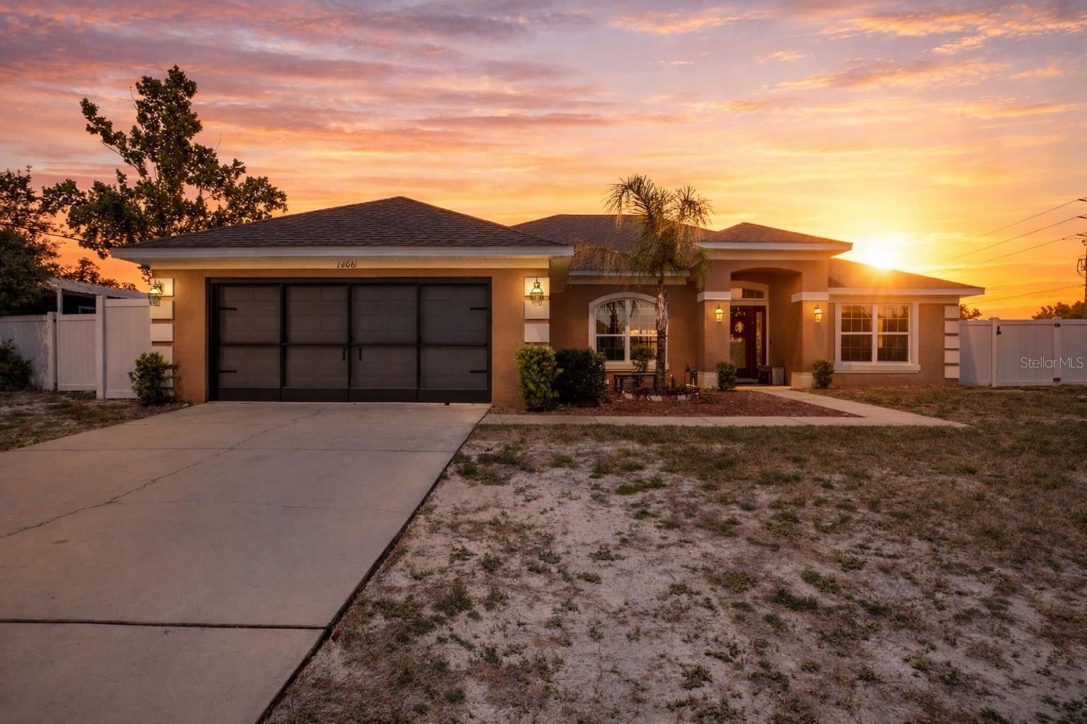 Image 2 of 34 For 14061 White Plains Street