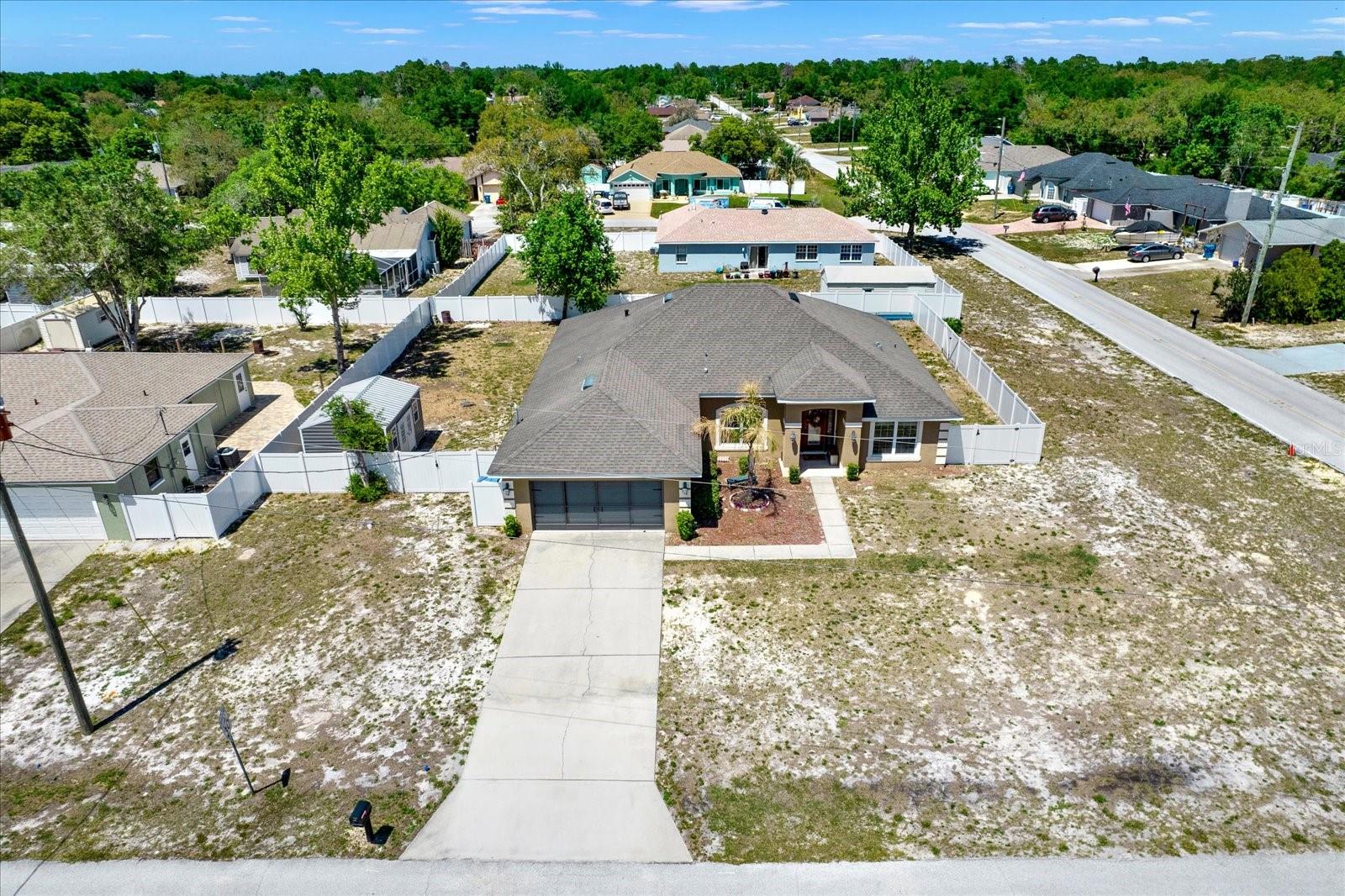 Image 32 of 34 For 14061 White Plains Street