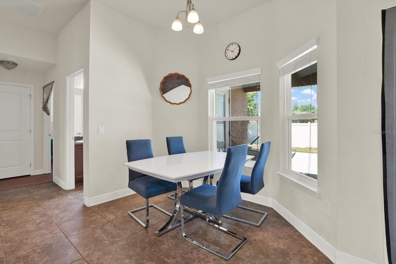 Image 9 of 34 For 14061 White Plains Street