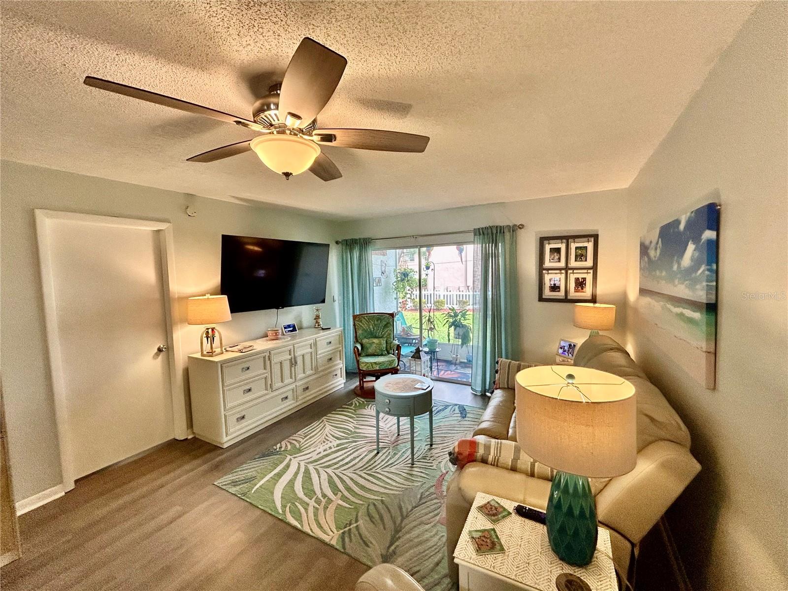 Image 13 of 59 For 6433 Tina Drive 14