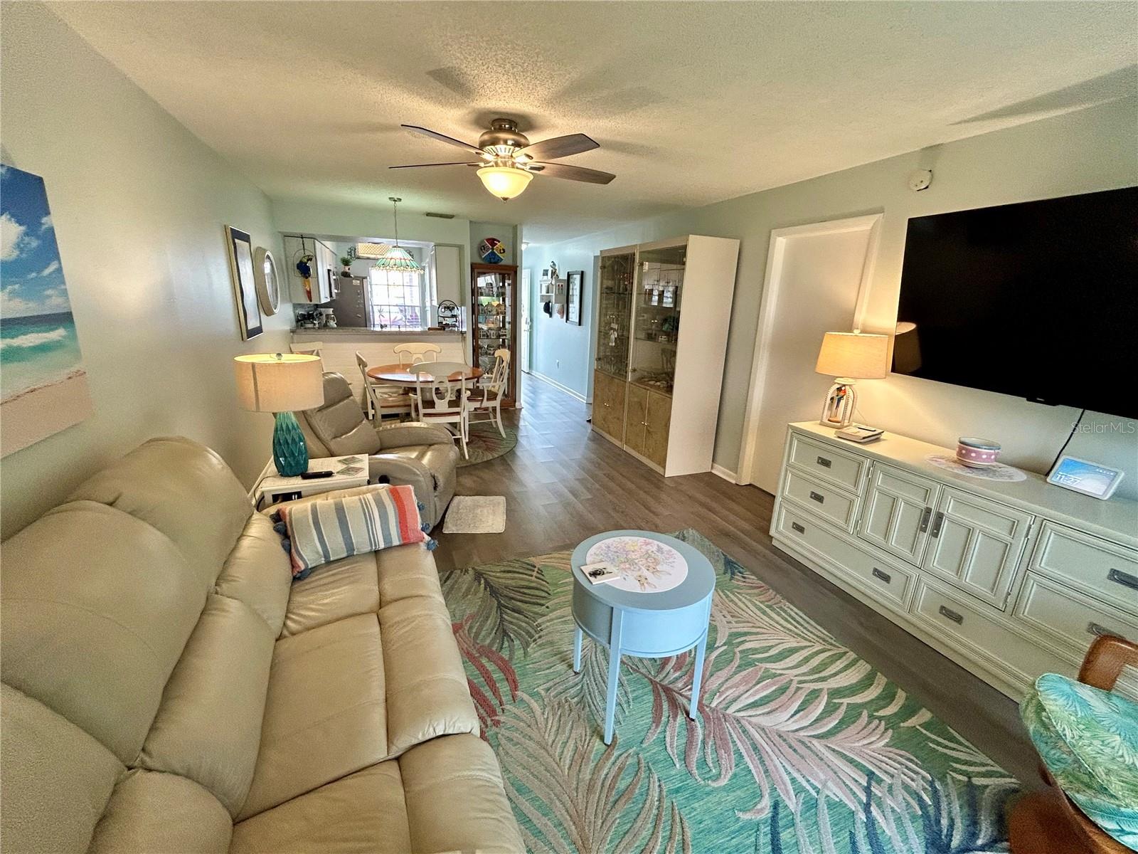 Image 15 of 59 For 6433 Tina Drive 14