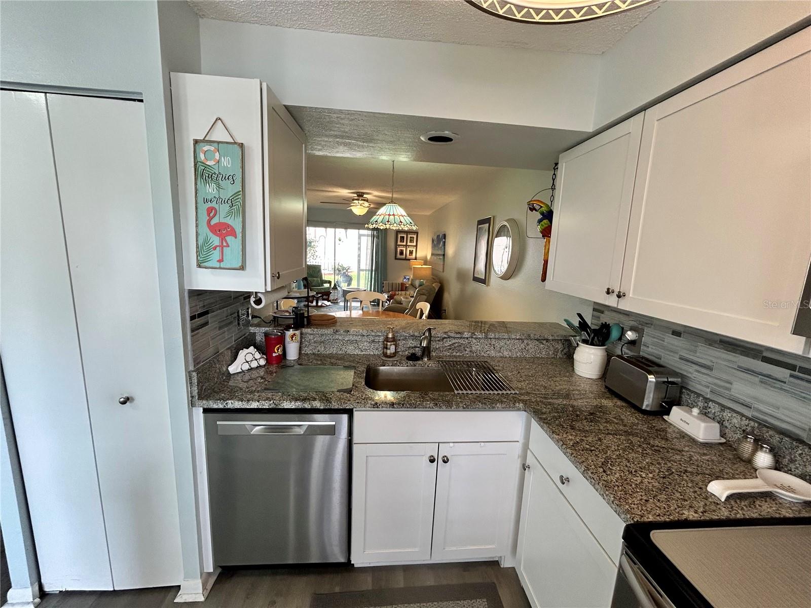 Image 6 of 59 For 6433 Tina Drive 14