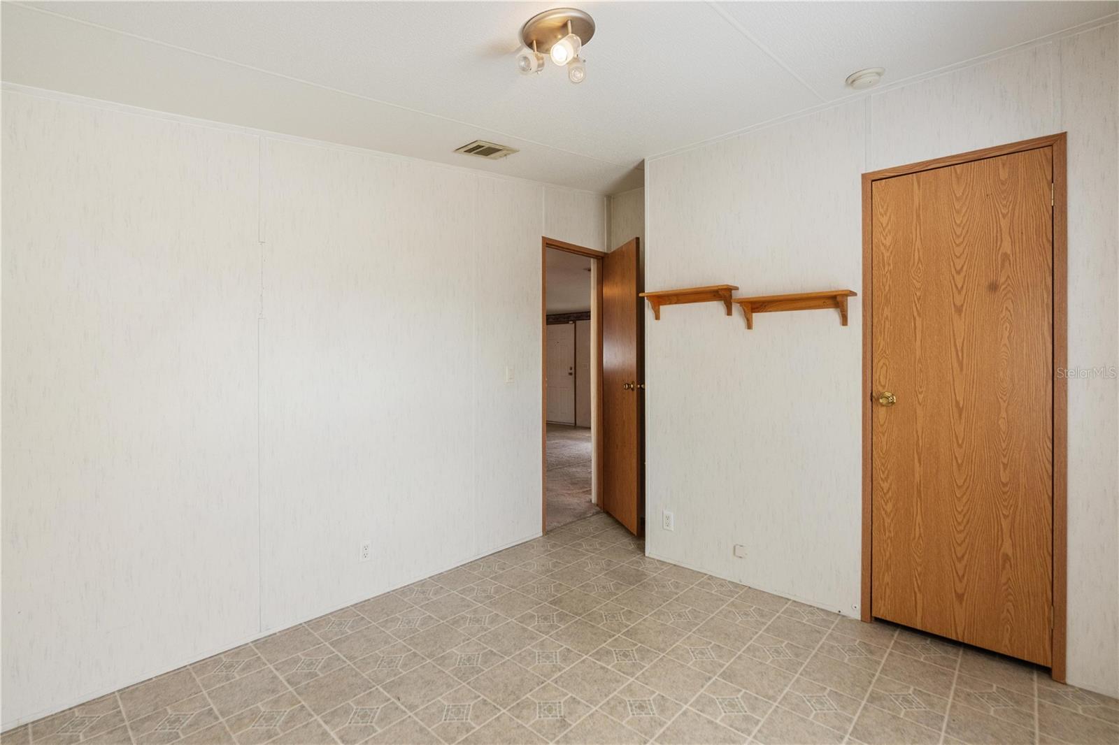 Image 15 of 24 For 5205 Botany Drive