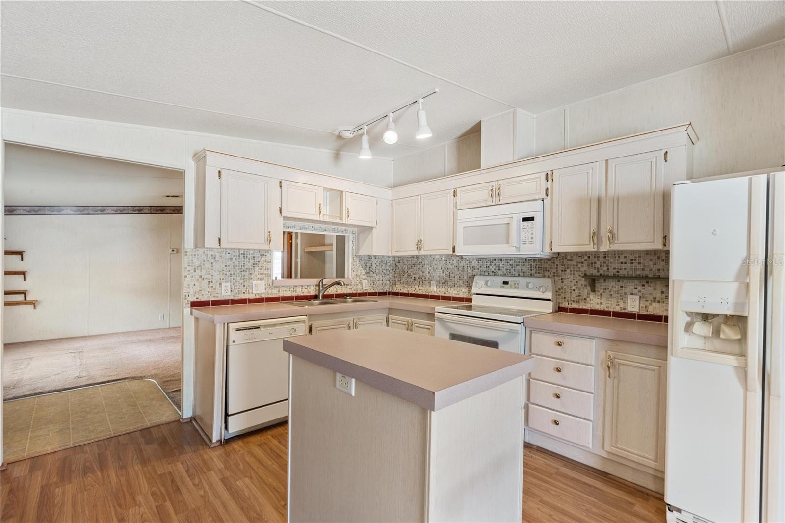 Image 8 of 24 For 5205 Botany Drive