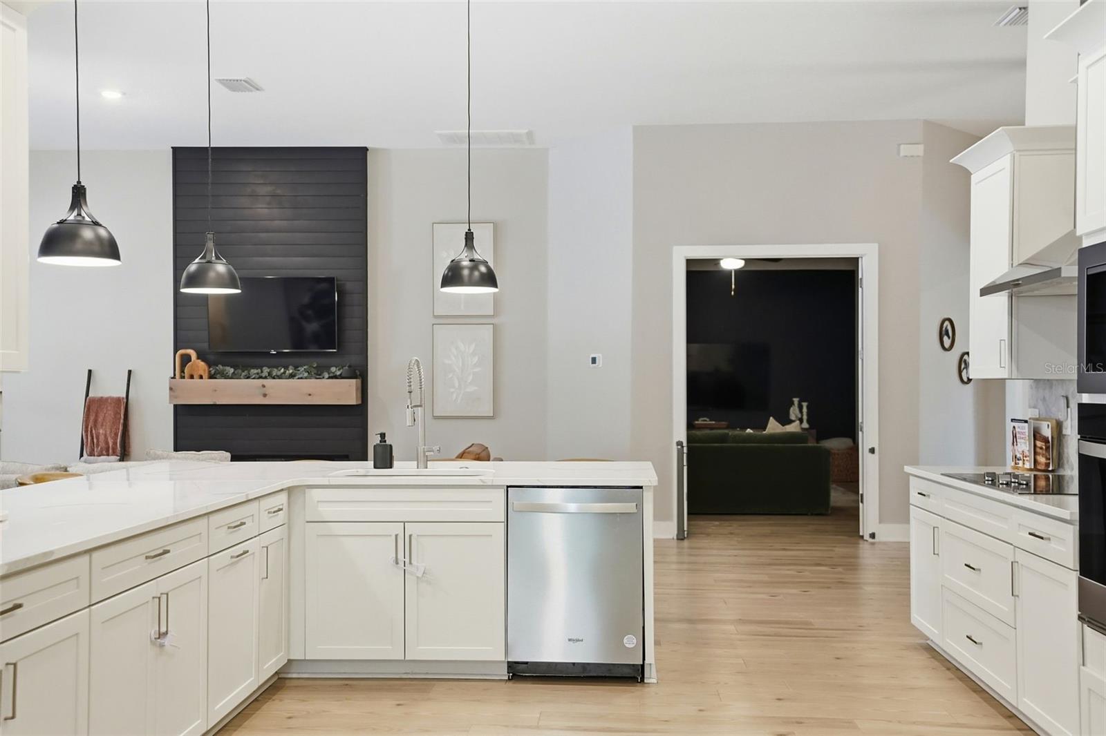 Image 40 of 99 For 13232 Oldenburg Drive