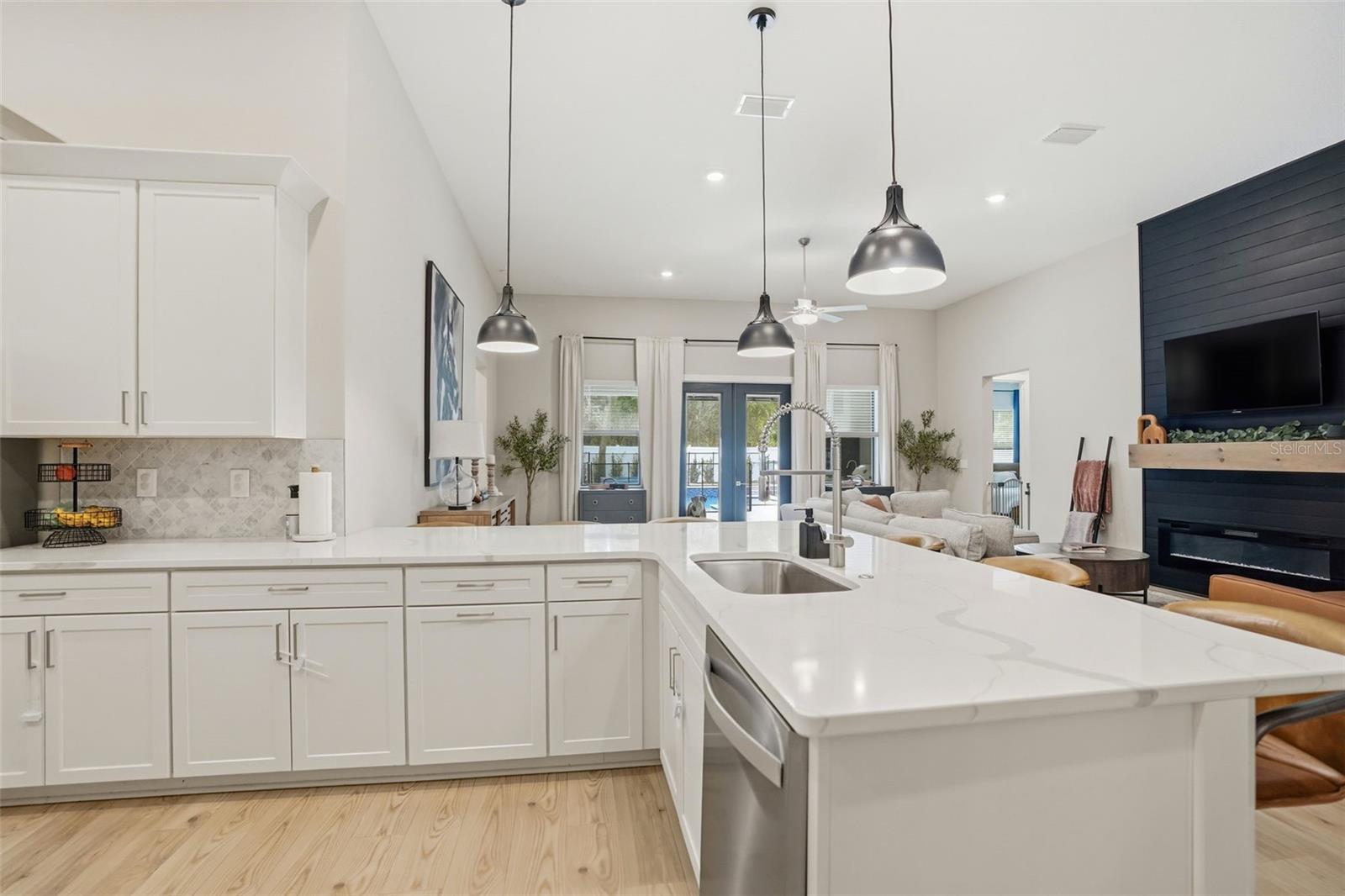 Image 8 of 99 For 13232 Oldenburg Drive