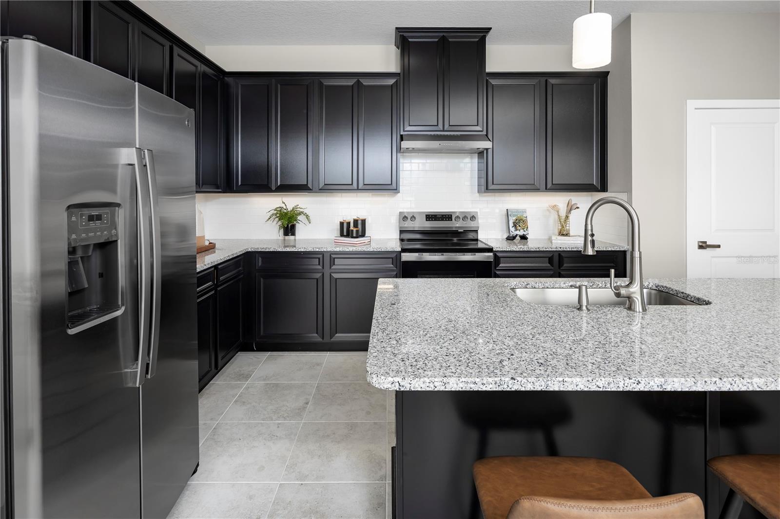 Image 4 of 17 For 3738 Sky Mountain Alley