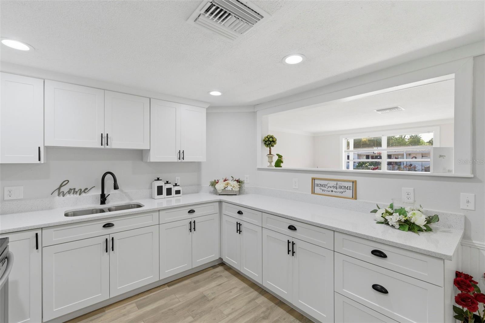 Image 14 of 53 For 9033 Pegasus Avenue