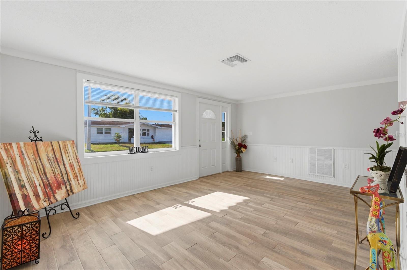 Image 5 of 53 For 9033 Pegasus Avenue