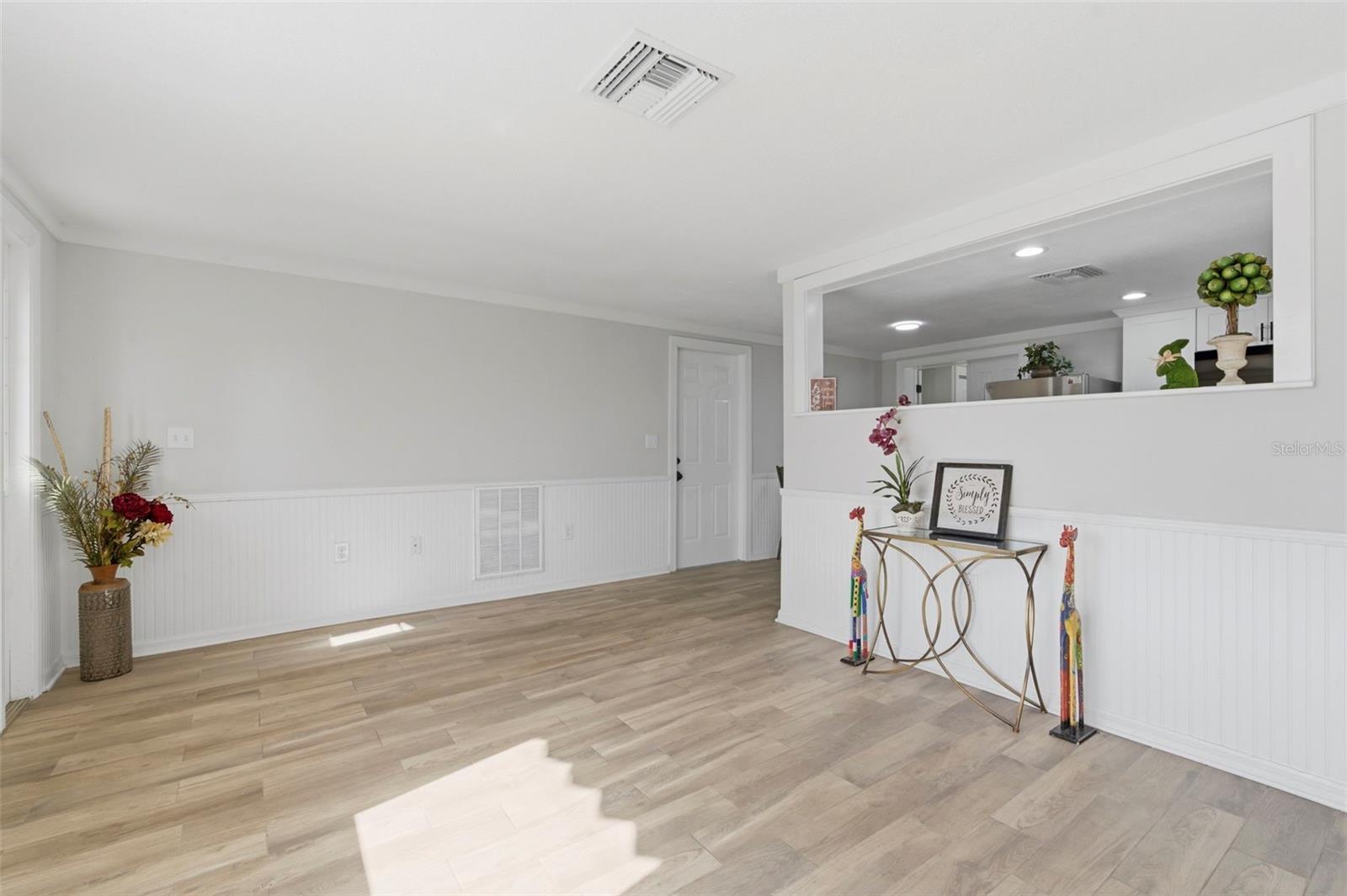 Image 7 of 53 For 9033 Pegasus Avenue