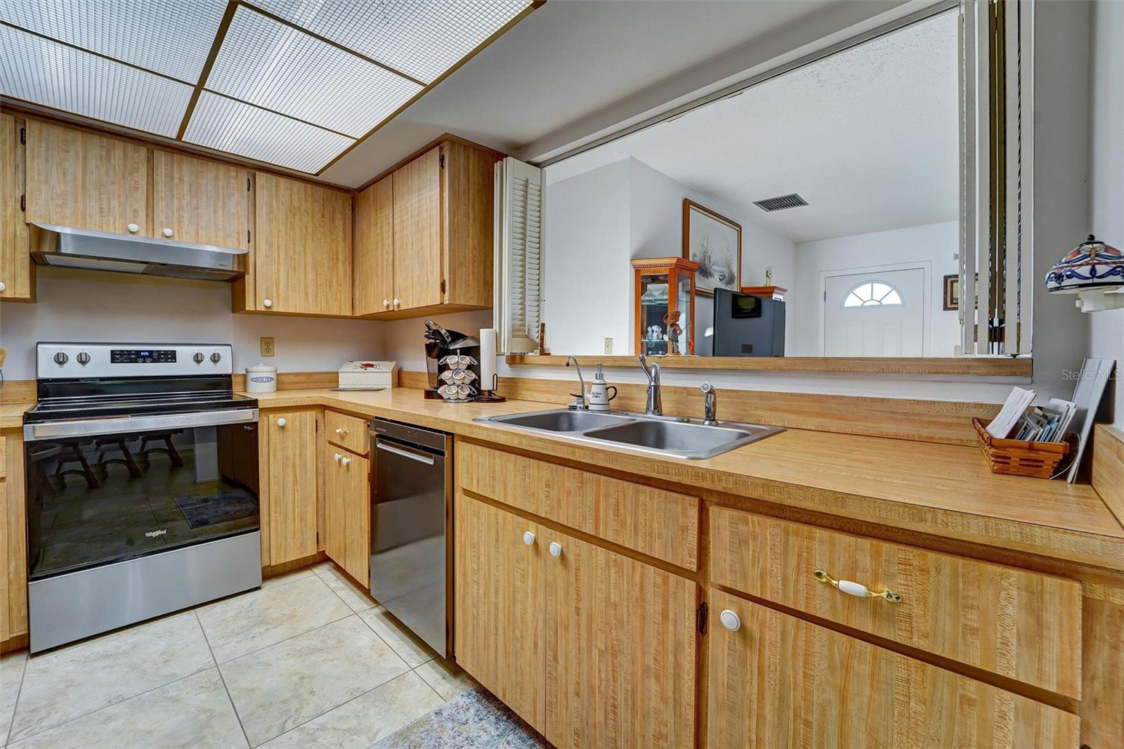 Image 2 of 18 For 11340 Dollar Lake Drive 2