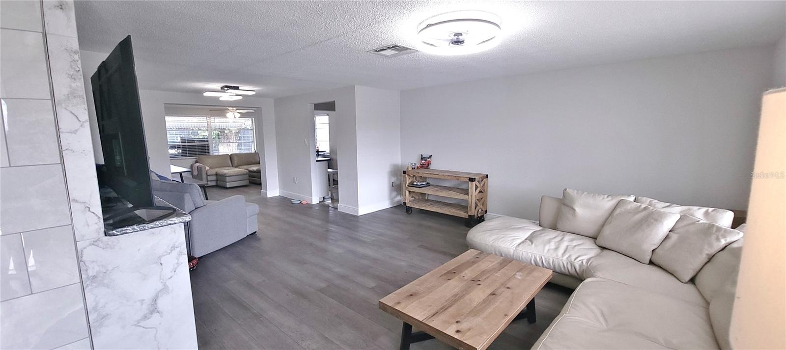 Image 18 of 35 For 10901 Oldham Road