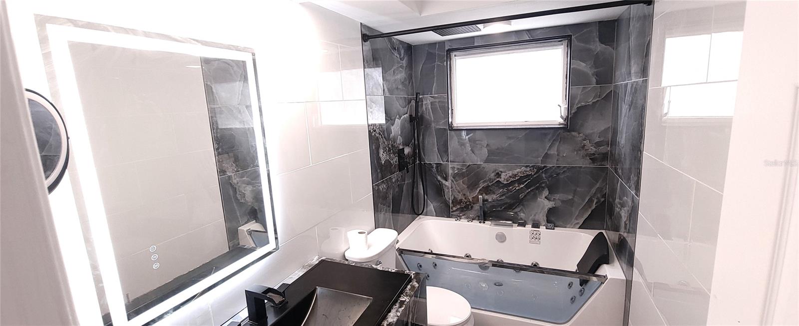 Image 22 of 35 For 10901 Oldham Road