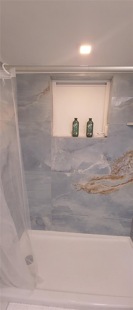 Image 33 of 35 For 10901 Oldham Road